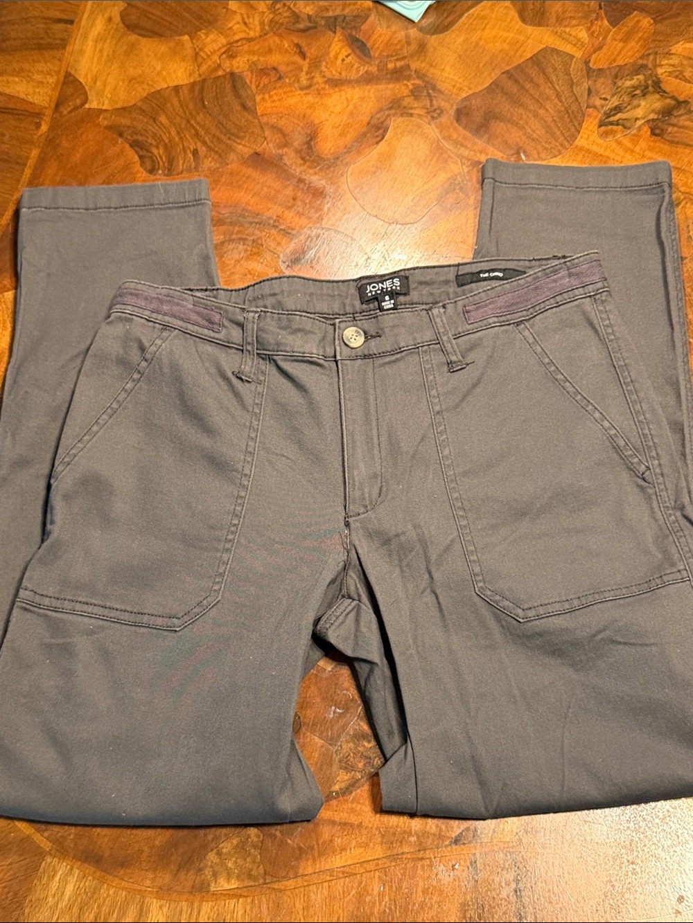 Jones New York Women's Capris in Charcoal Gray